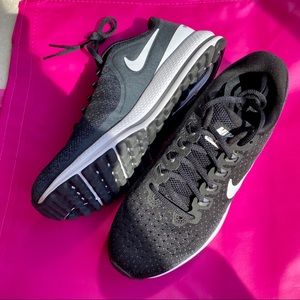 Nike Air Zoom Vomero 13